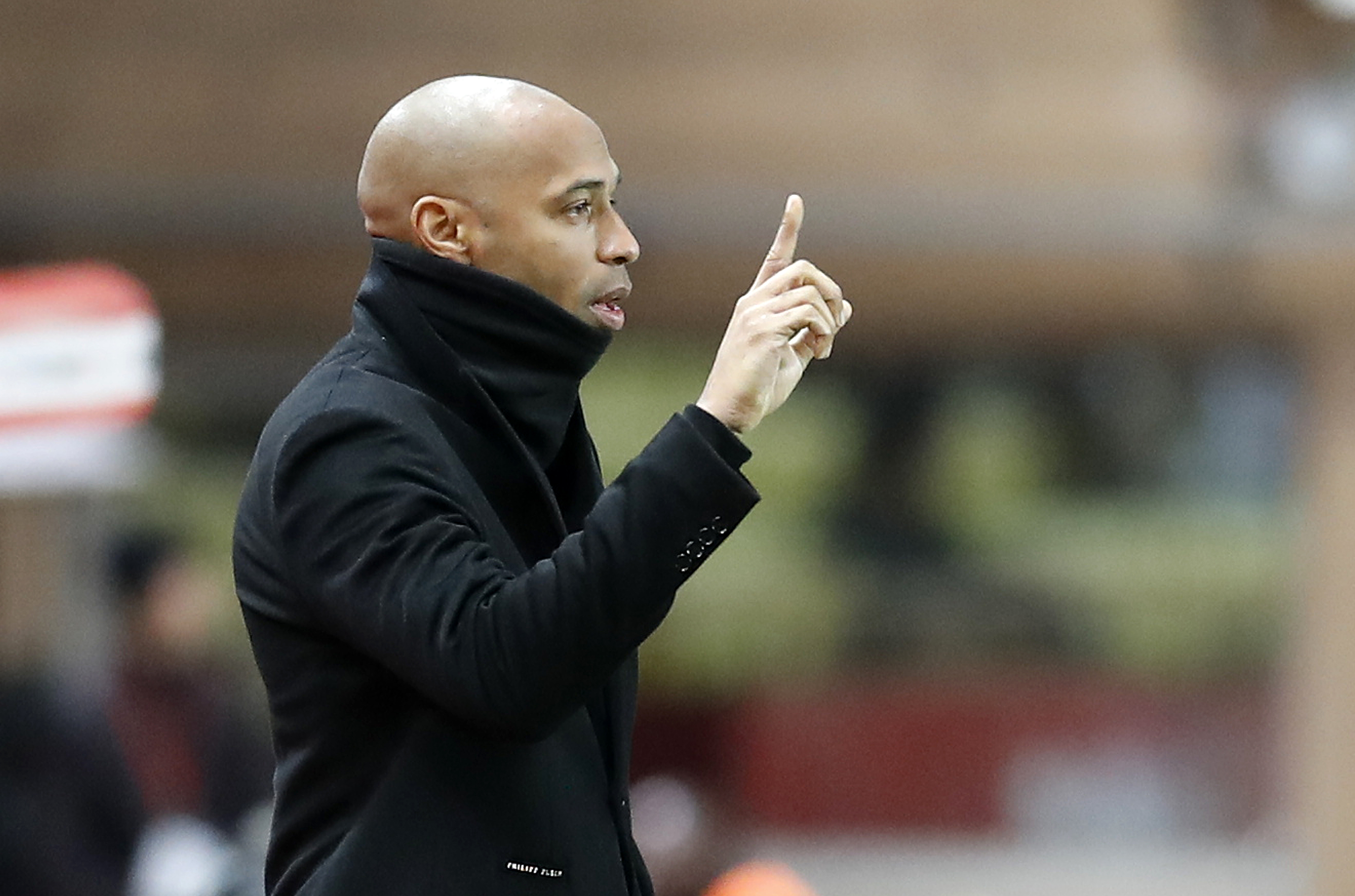 epa07290697 AS Monaco's French head coach Thierry Henry gestures during the French Ligue 1 soccer match, AS Monaco vs OGC Nice, at Stade Louis II, in Monaco, 16 January 2019. EPA-EFE/SEBASTIEN NOGIER